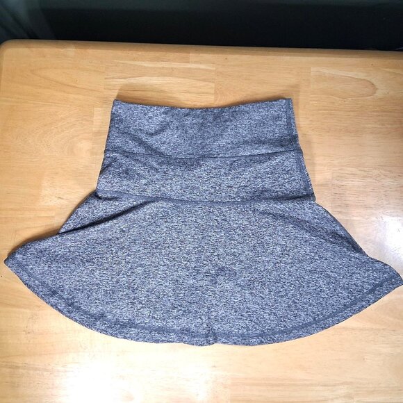One Tooth Grey Skort - Size S (US) - Made in Canada - Picture 2 of 5